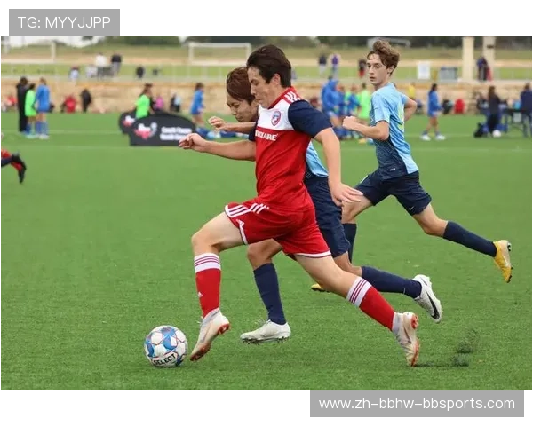 足球比赛中的精准定位与快速进攻 足球比赛中的精准定位与快速进攻